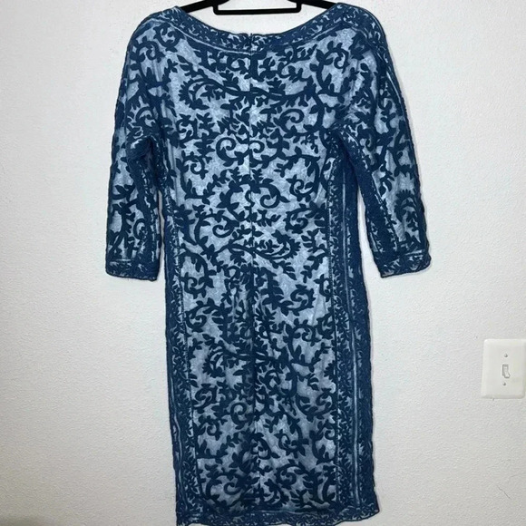 Tadashi Shoji Contour Panel Embroidered Lace Cocktail Dress size 10 - Picture 3 of 5